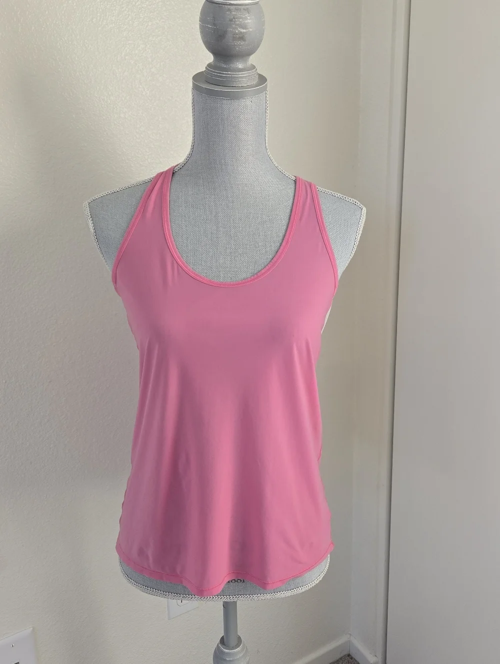 Lululemon Womens Size 6 Tranquil Tank Pink White Mesh Tranquil ‎ Pink White